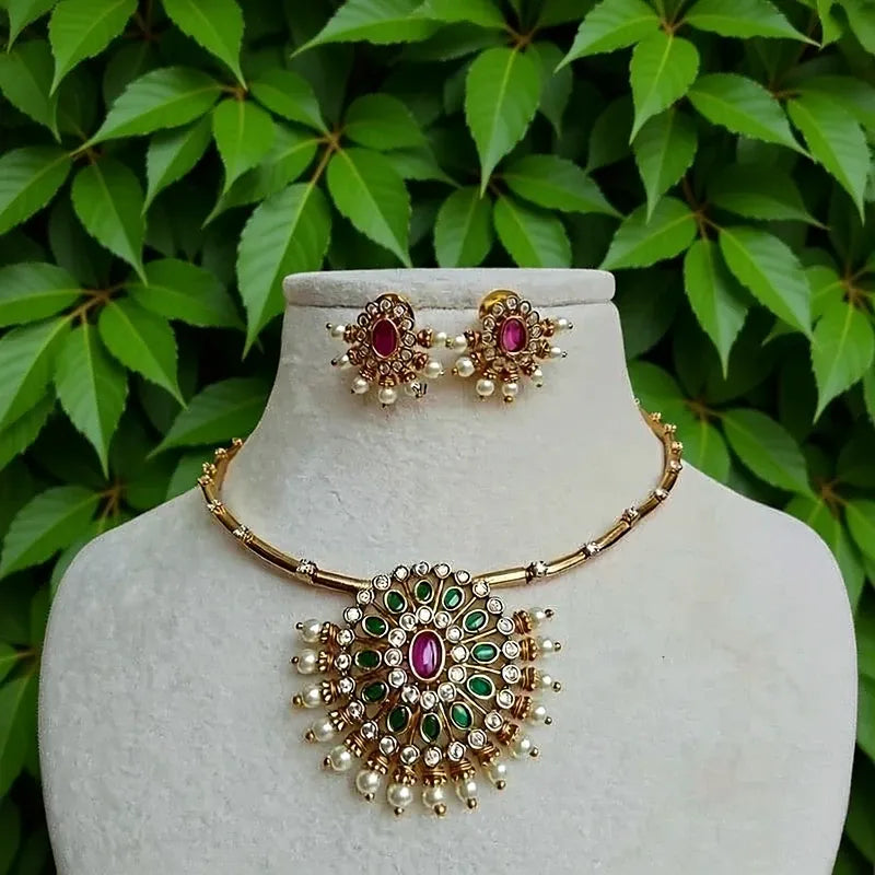 Choker set