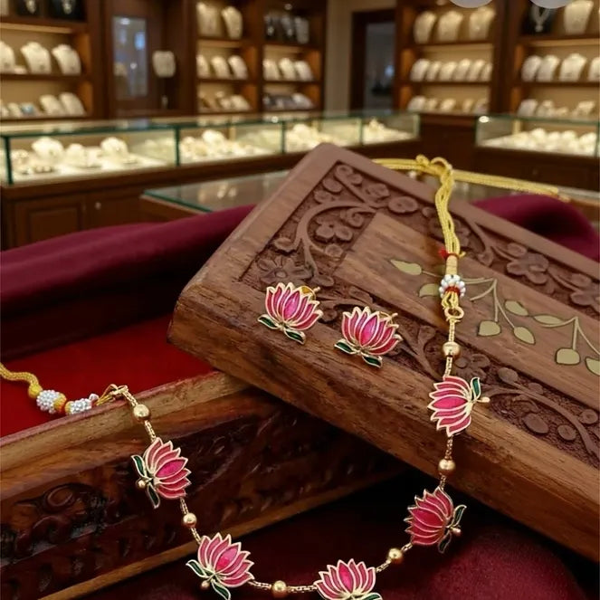 Lotus necklace