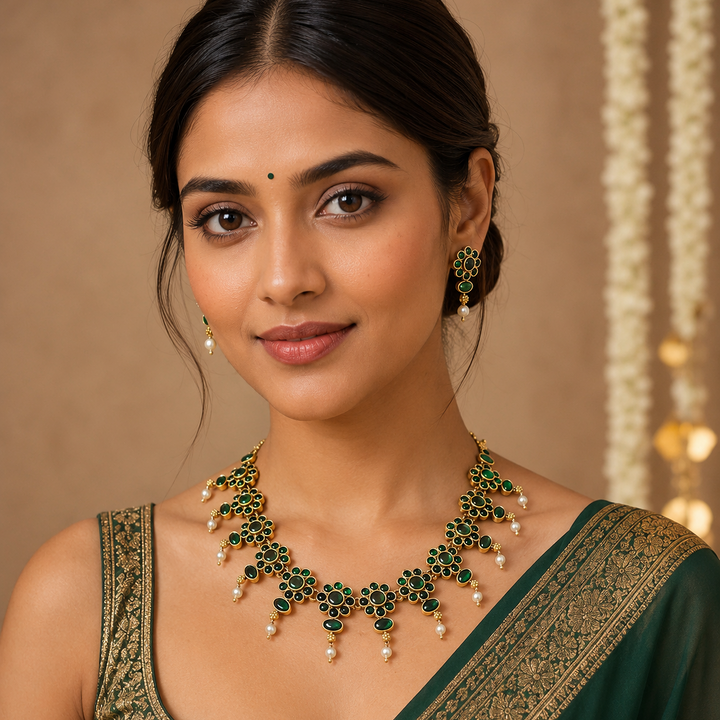 Flower design necklace