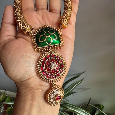 Hasli necklace set