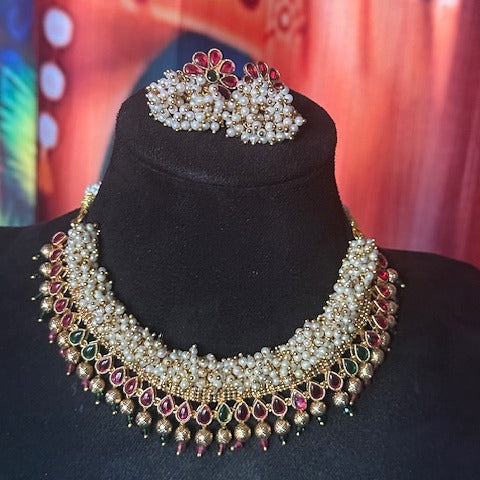Pearl necklace set