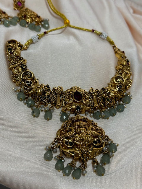 Necklace set