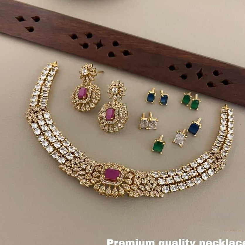 Colour changable necklace